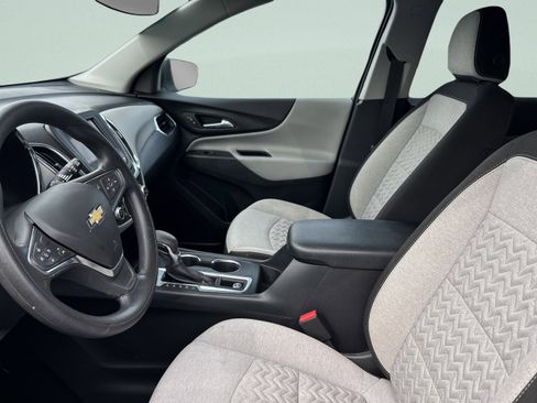 Used 2024 Chevrolet Equinox LS w/ LS Convenience Package image 18
