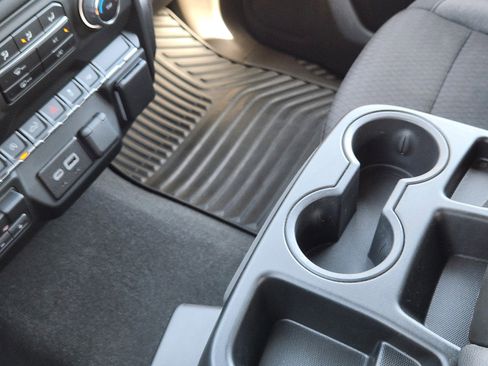 Certified 2024 Chevrolet Silverado 1500 Custom image 16