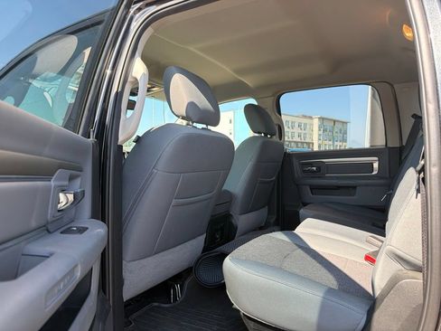 Used 2018 RAM 1500 Big Horn AWD/4WD image 12