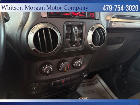Used 2017 Jeep Wrangler Unlimited Sport w/ Quick Order Package 23S AWD/4WD image 19