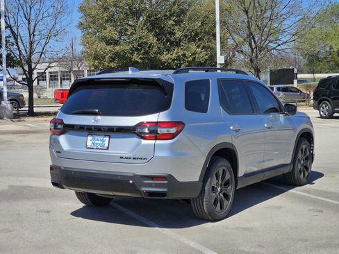 New 2026 Honda Pilot Black Edition image 5