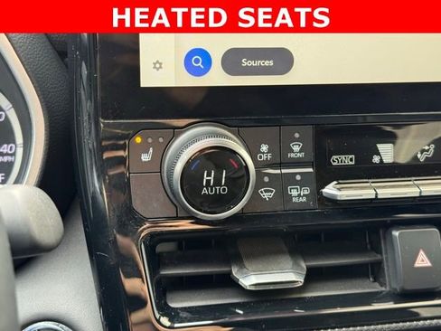 Certified 2023 Toyota Highlander XSE image 15