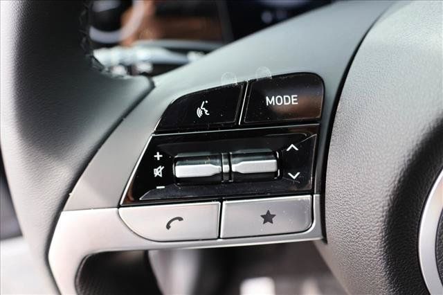 Certified 2026 Hyundai Elantra Limited FWD image 14