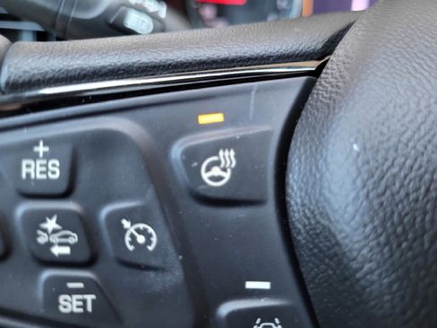 Used 2022 Chevrolet Equinox RS w/ RS Leather Package image 10