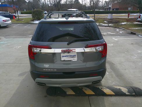 Used 2020 GMC Acadia SLT image 13