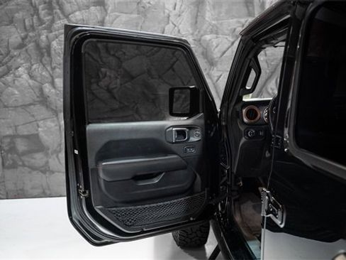 Used 2023 Jeep Gladiator Mojave w/ Trailer Tow Package image 4