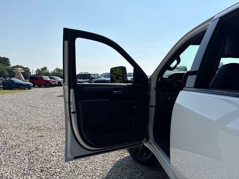 Certified 2025 GMC Sierra 2500 AT4 AWD/4WD image 23