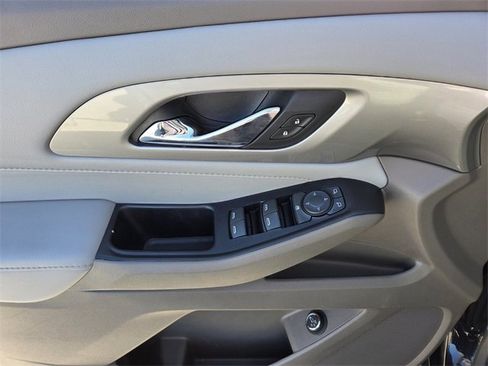 Certified 2020 Chevrolet Traverse LT image 17