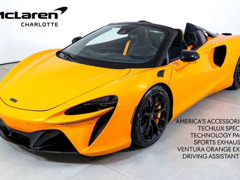 Used 2025 McLaren Artura Spider image 1