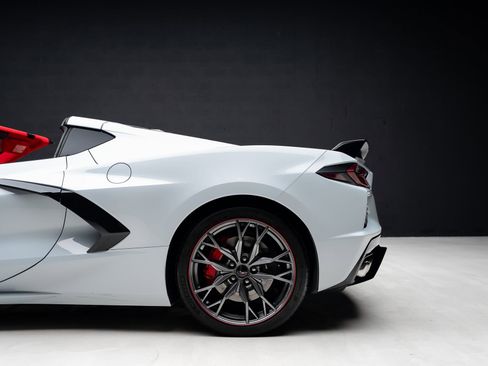 Used 2023 Chevrolet Corvette Stingray Premium Cpe w/ Z51 Performance Package RWD image 22