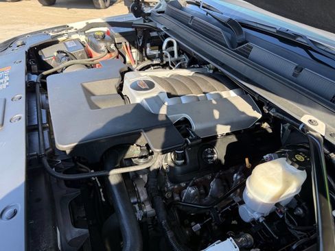 Used 2019 Cadillac Escalade Luxury image 37