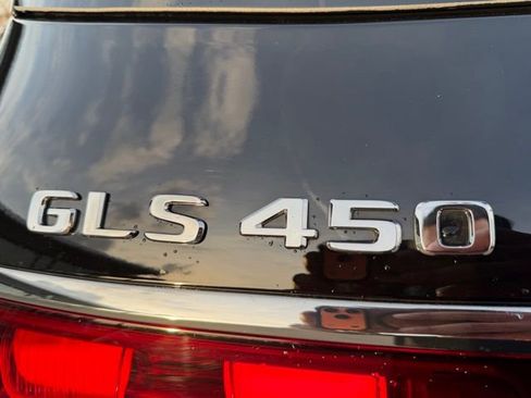 Used 2026 Mercedes-Benz GLS 450 4MATIC image 9