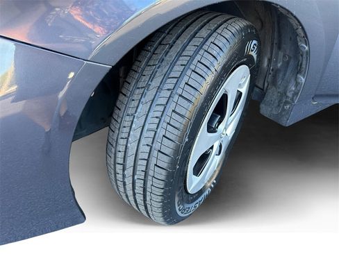 Used 2012 Toyota Prius Two image 9