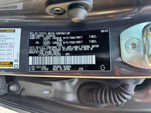 Used 2023 Toyota 4Runner SR5 Premium w/ SR5 Premium Package AWD/4WD image 25