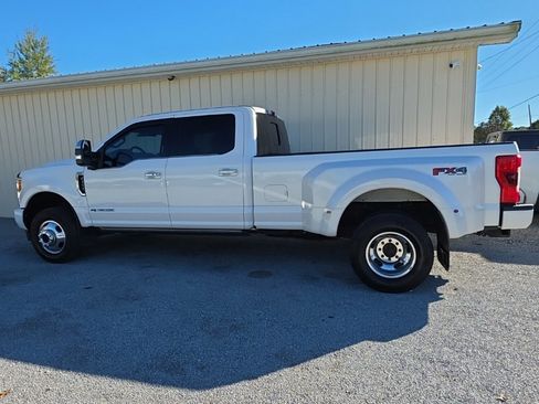 Used 2017 Ford F350 Platinum w/ Platinum Ultimate Package image 12