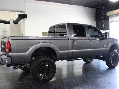 Used 2013 Ford F250 Lariat w/ Lariat Ultimate Pkg AWD/4WD image 3