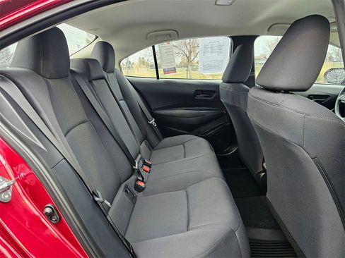 Used 2025 Toyota Corolla LE image 12