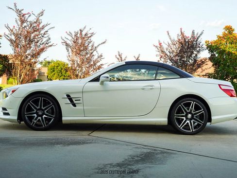 Used 2015 Mercedes-Benz SL 550 image 13