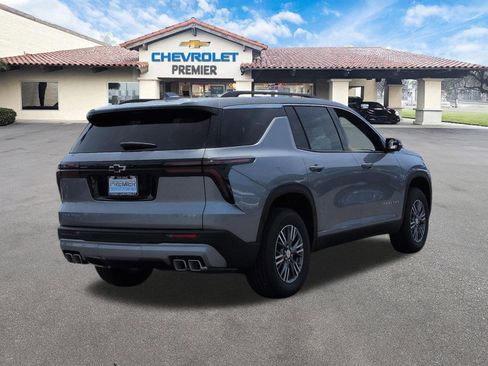 New 2026 Chevrolet Traverse LT w/ Driver Confidence Package FWD image 8