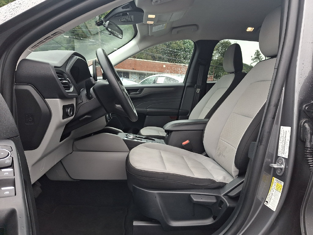 Used 2025 Ford Escape Active AWD/4WD image 13