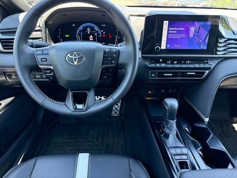 Used 2026 Toyota Camry SE FWD image 24