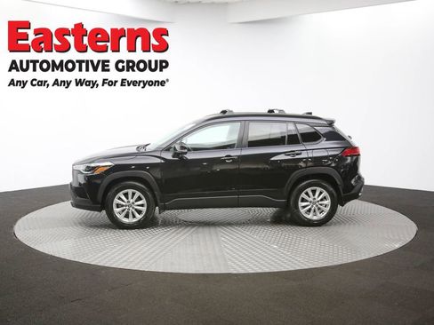 Used 2022 Toyota Corolla Cross LE image 56