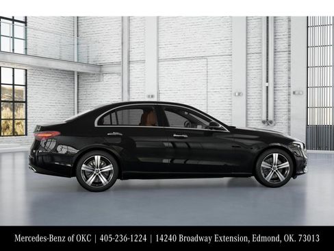 Used 2025 Mercedes-Benz C 300 4MATIC Sedan image 17