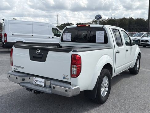 Used 2017 Nissan Frontier SV w/ SV Value Truck Package image 5