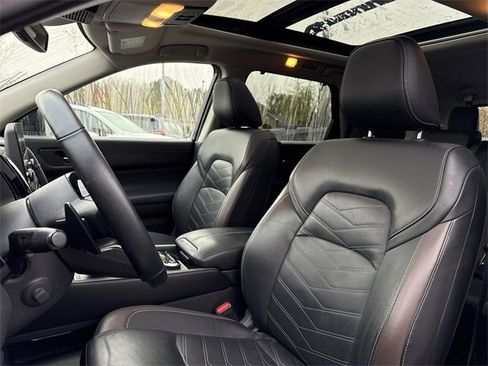 Used 2023 Nissan Pathfinder Platinum w/ Lighting Package (N93) image 12