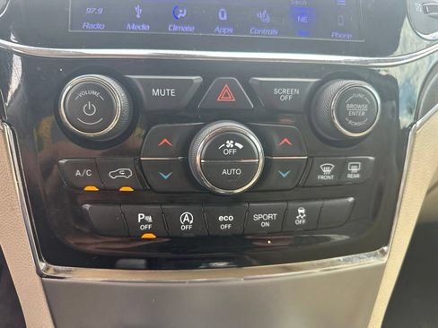Used 2019 Jeep Grand Cherokee Limited w/ Luxury Group II AWD/4WD image 21