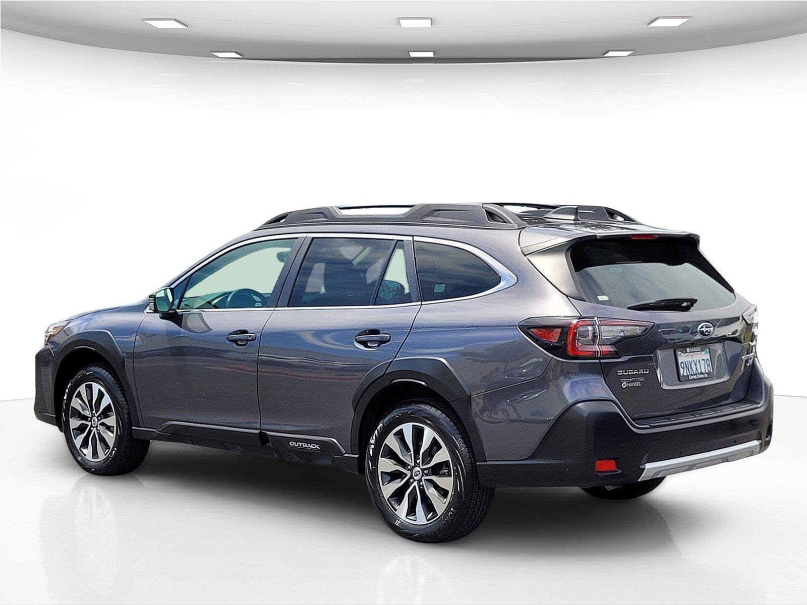 Used 2025 Subaru Outback Limited XT AWD/4WD image 8