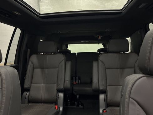 New 2026 Chevrolet Suburban High Country AWD/4WD image 30