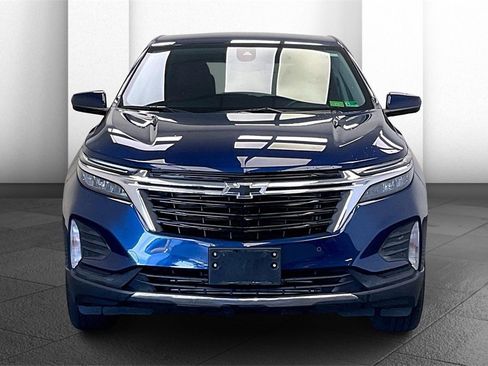 Used 2022 Chevrolet Equinox LT image 2