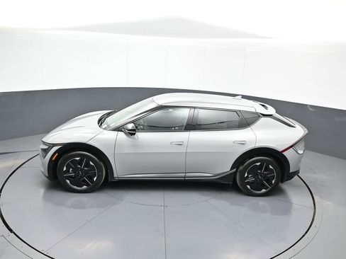 New 2025 Kia EV6 Wind image 42