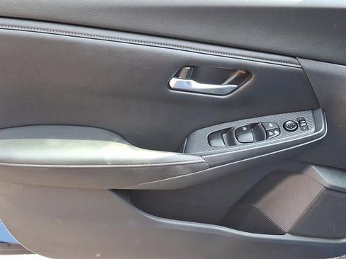 Used 2021 Nissan Sentra SV w/ Trunk Package image 13