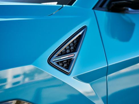 Used 2021 Lamborghini Urus image 6