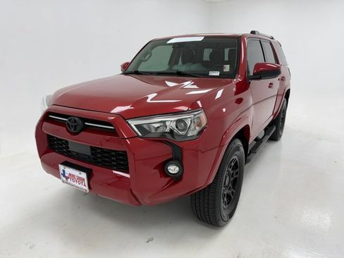 Used 2021 Toyota 4Runner SR5 AWD/4WD image 4