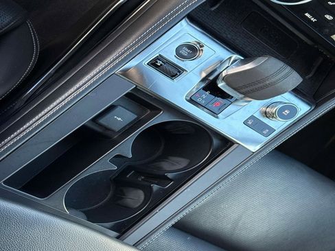 Used 2024 Jaguar F-PACE R-Dynamic S image 29