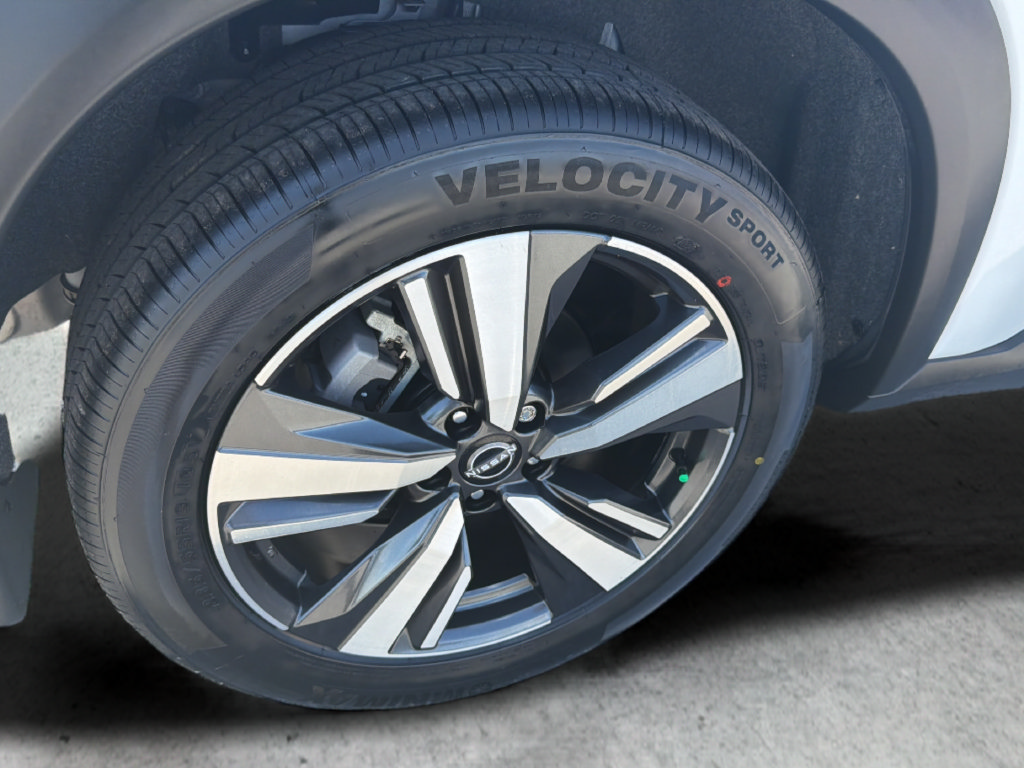 Certified 2025 Nissan Rogue SL w/ SL Premium Package FWD image 55