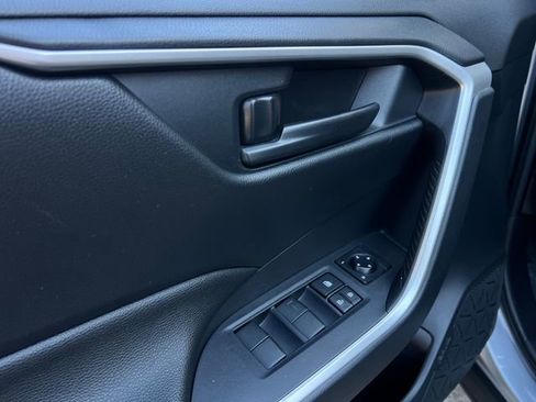 Used 2023 Toyota RAV4 LE image 11