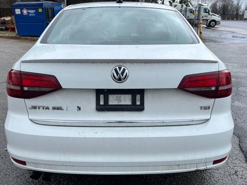 Used 2017 Volkswagen Jetta SEL FWD image 12
