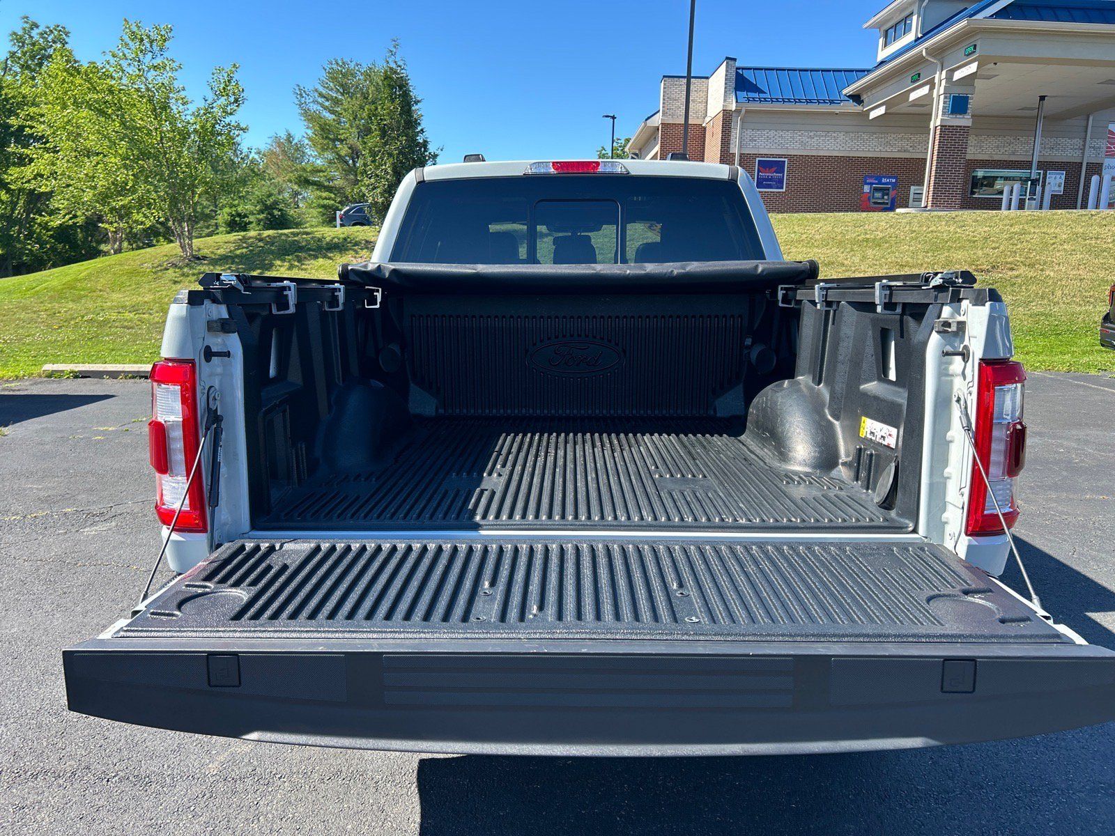 Certified 2023 Ford F150 Lariat AWD/4WD image 14