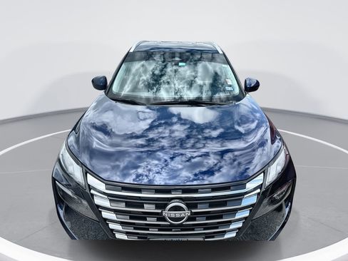 Used 2024 Nissan Rogue SL image 1