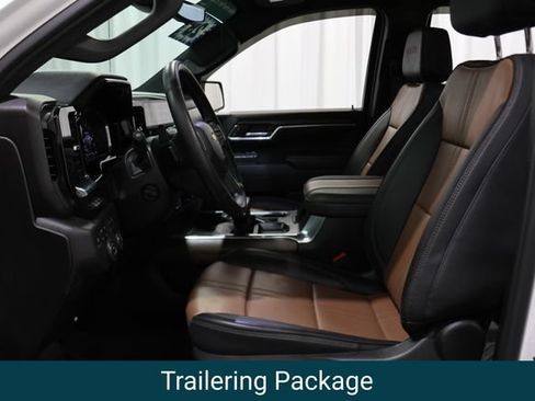 Certified 2025 Chevrolet Silverado 1500 High Country w/ Technology Package AWD/4WD image 10