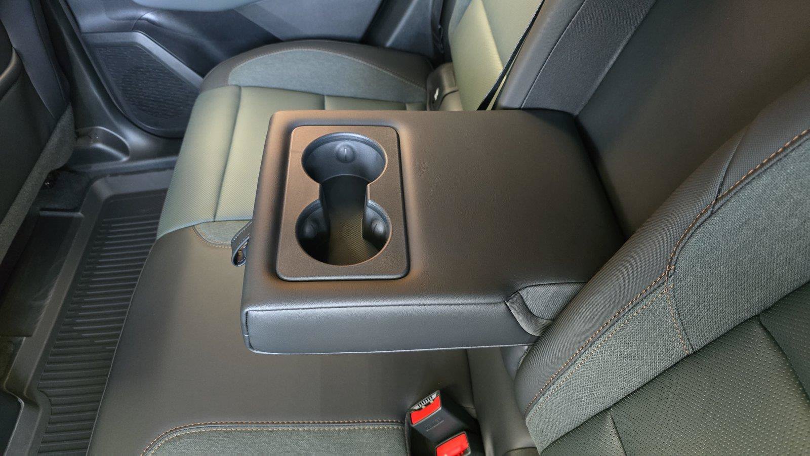 New 2027 GMC Terrain AT4 w/ Convenience Package III AWD/4WD image 19
