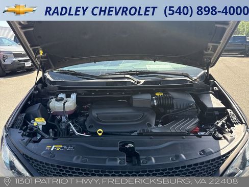 Used 2023 Chrysler Voyager LX FWD image 16