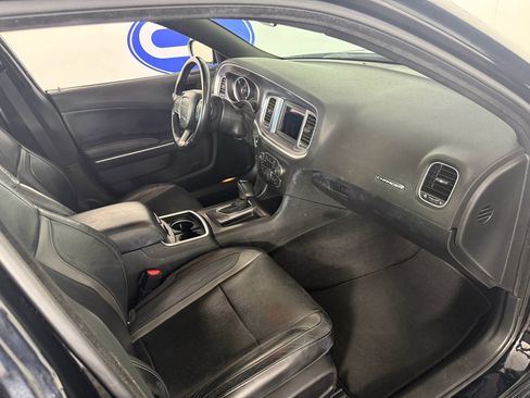 Used 2021 Dodge Charger SXT w/ Leather Interior Group image 16