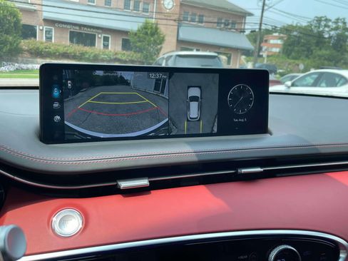 Used 2025 Genesis GV70 3.5T Sport w/ Sport Advanced Package image 29