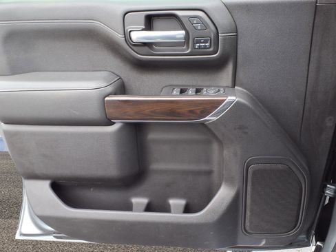 Used 2021 GMC Sierra 1500 SLT w/ SLT Premium Package image 17