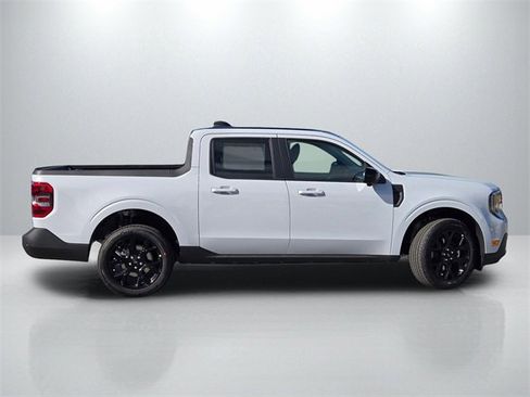 New 2025 Ford Maverick Lariat w/ Black Appearance Package image 3